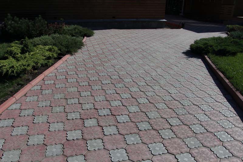 Плитка тротуарная «Ромашка» по доступным ценам в Орехово-Зуево