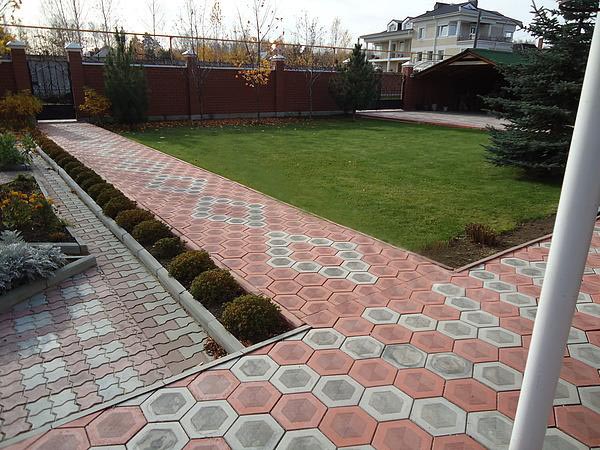 Плитка тротуарная «Ромашка» по доступным ценам в Орехово-Зуево