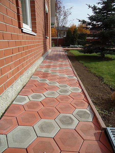 Плитка тротуарная «Ромашка» по доступным ценам в Орехово-Зуево